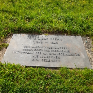 Gedenktafel in deutscher Sprache auf der Gedenkstätte Gestapo-Lager Neue Bremm
