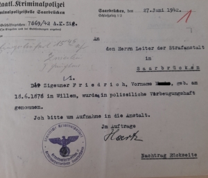 Friedrich M. oder Marks Friedrich? Der Sinto wird in polizeiliche Vorbeugungshaft genommen.